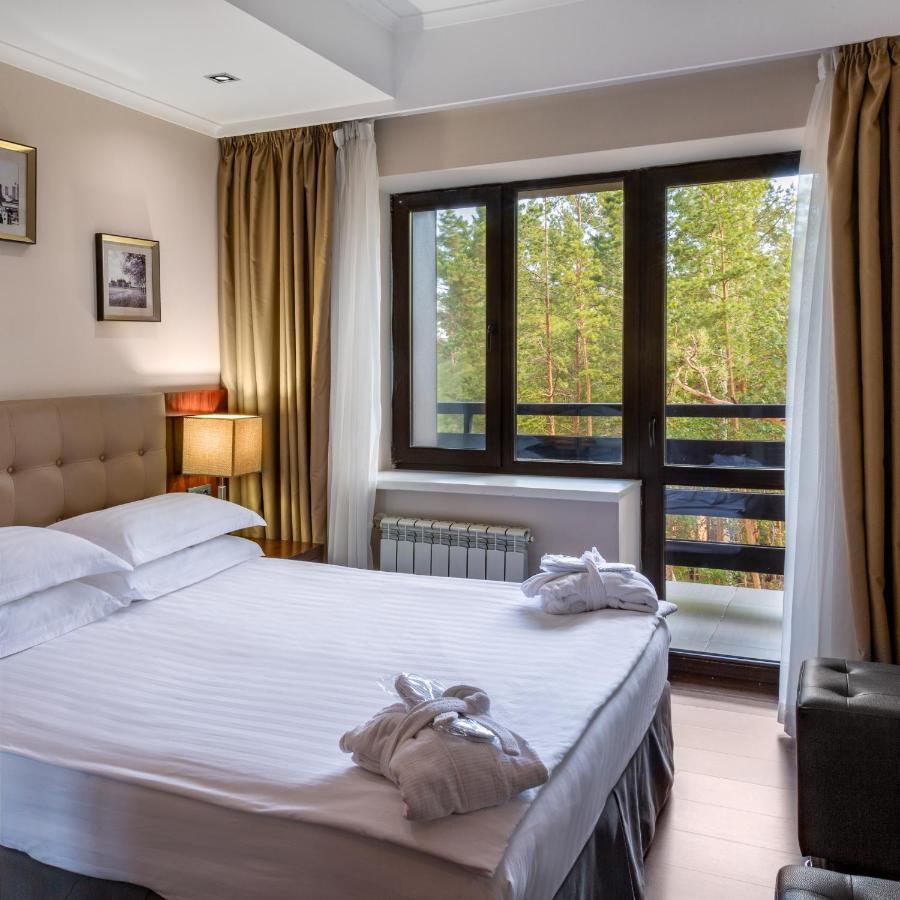 Park House Hotel Barmashino Exterior photo
